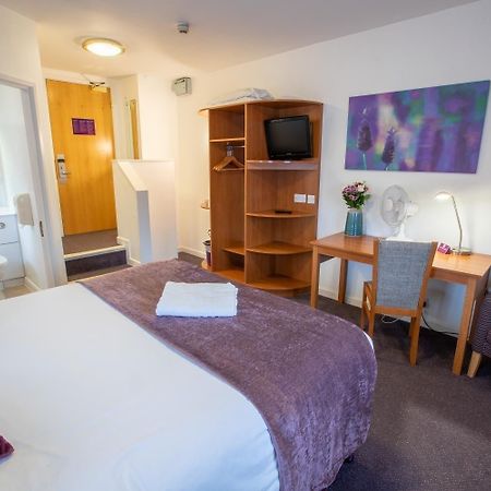Premier Inn โซลิฮัล ภายนอก รูปภาพ
