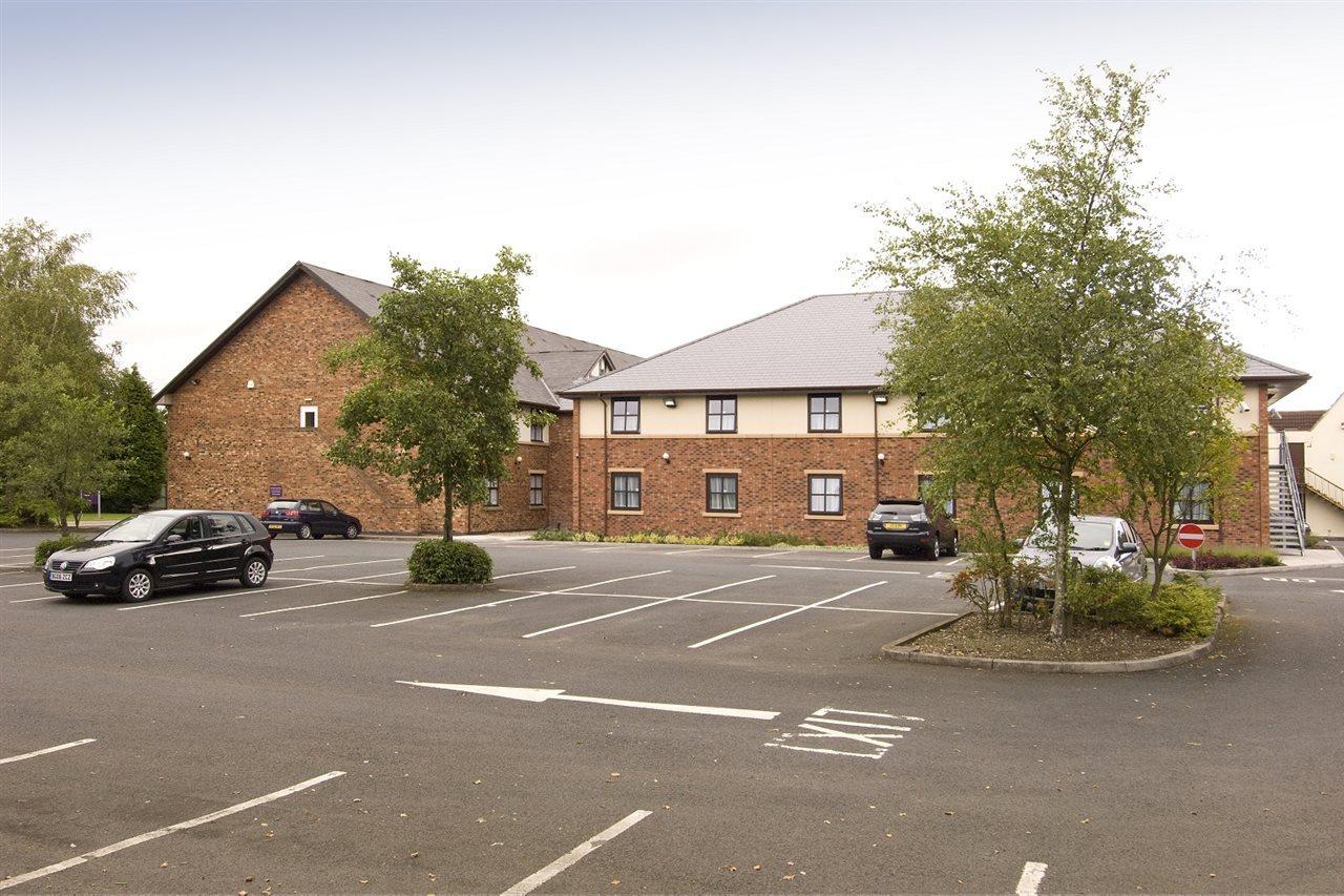 Premier Inn โซลิฮัล ภายนอก รูปภาพ