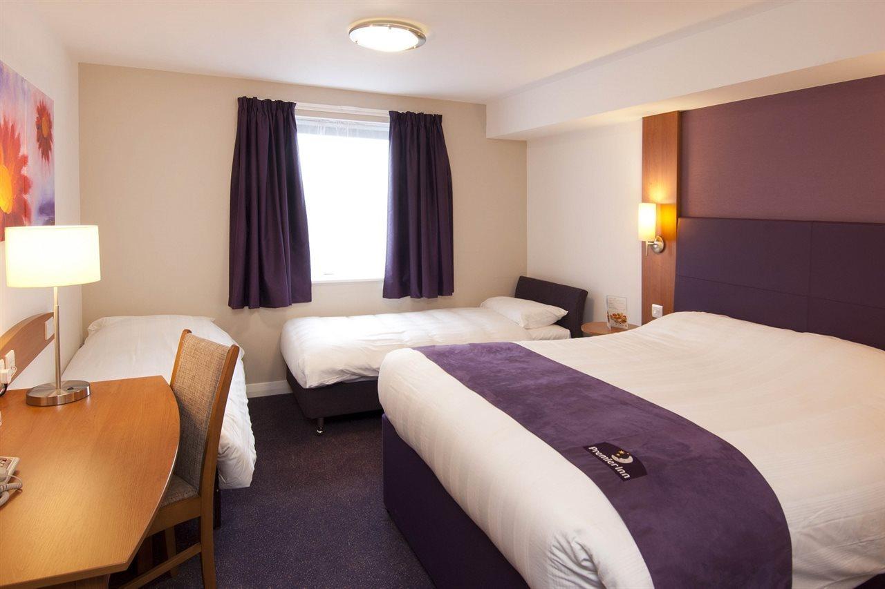 Premier Inn โซลิฮัล ภายนอก รูปภาพ